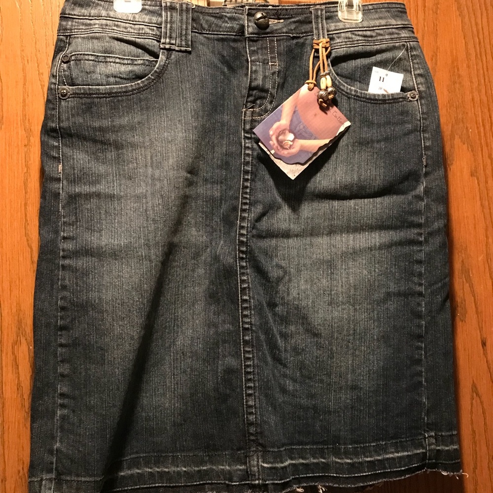🍓2/$25🍓 Women’s denim skirt - Picture 1 of 7